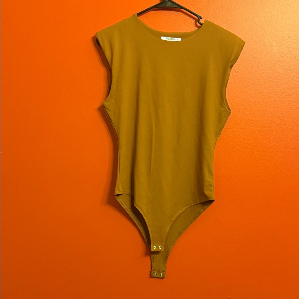 ReoRia Mustard Sleeveless Bodysuit